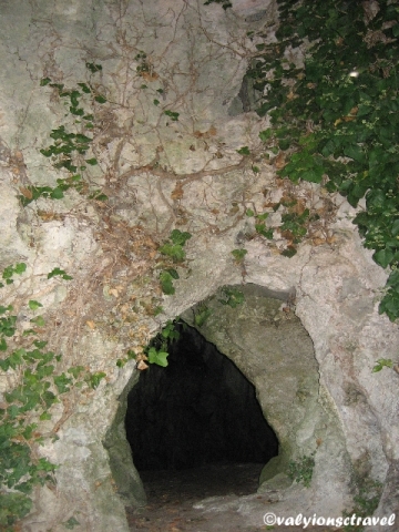 Drakotrypa Cave 01-1
